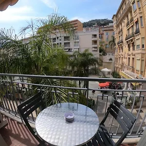 https://republique-n1.fr-provencehotel.com
