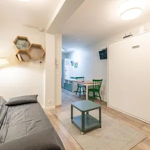https://le-catarina-annecy.hotels-rhonealpes.com
